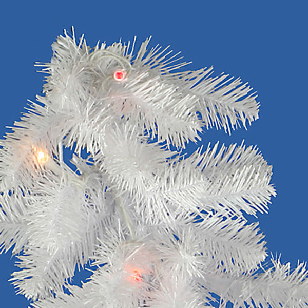9 ft. Christmas Garland Image